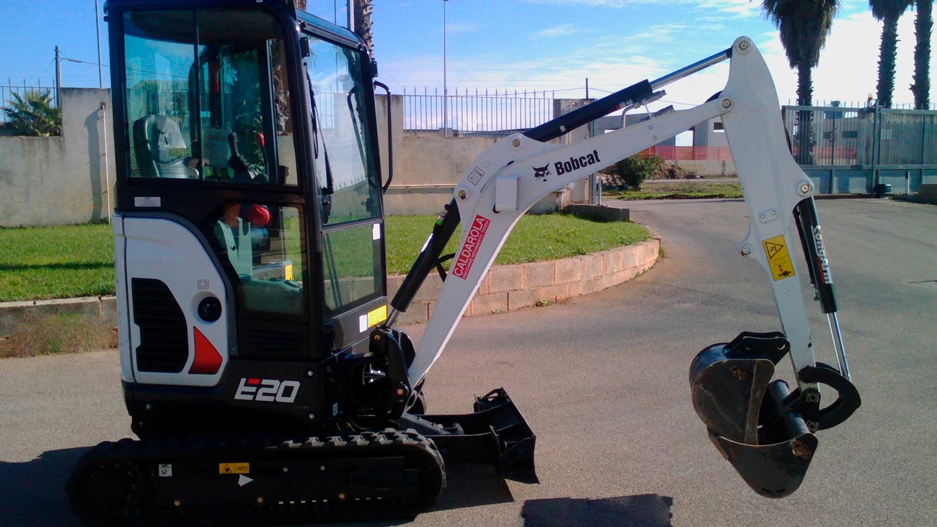Noleggio Mini-escavatore compatto - Bobcat® E20Z
